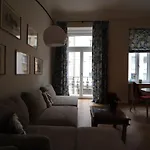 Wohnung mit Balkon beim Schloss Belvedere